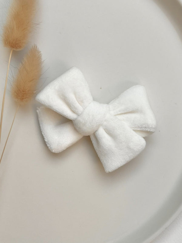 Stikkilolo Velvet Bow Clip